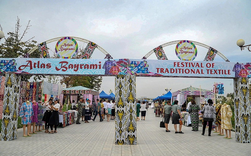 Traditional Uzbek Atlas Bayrami Textile Festival 썸네일