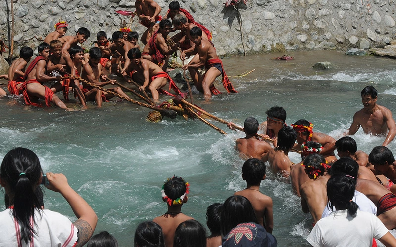 Punnuk, the Tugging Ritual in Hungduan, Closing an Agricultural Cycle 썸네일