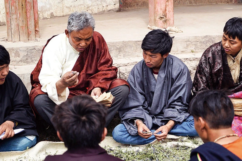Lum Medicinal Bathing of Sowa Rigpa Healthcare in Tibetan Medicine of China 썸네일