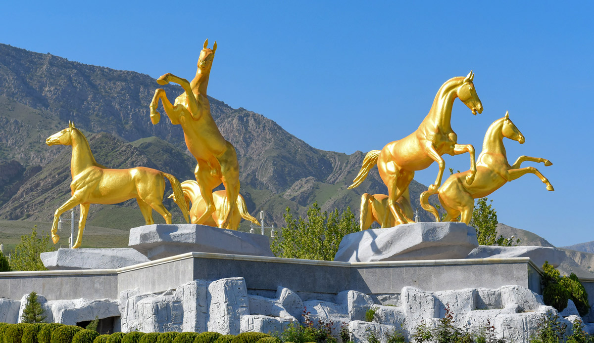 Akhal-Teke horses have been immortalized by Turkmens for future generations © National Commission of Turkmenistan for UNESCO